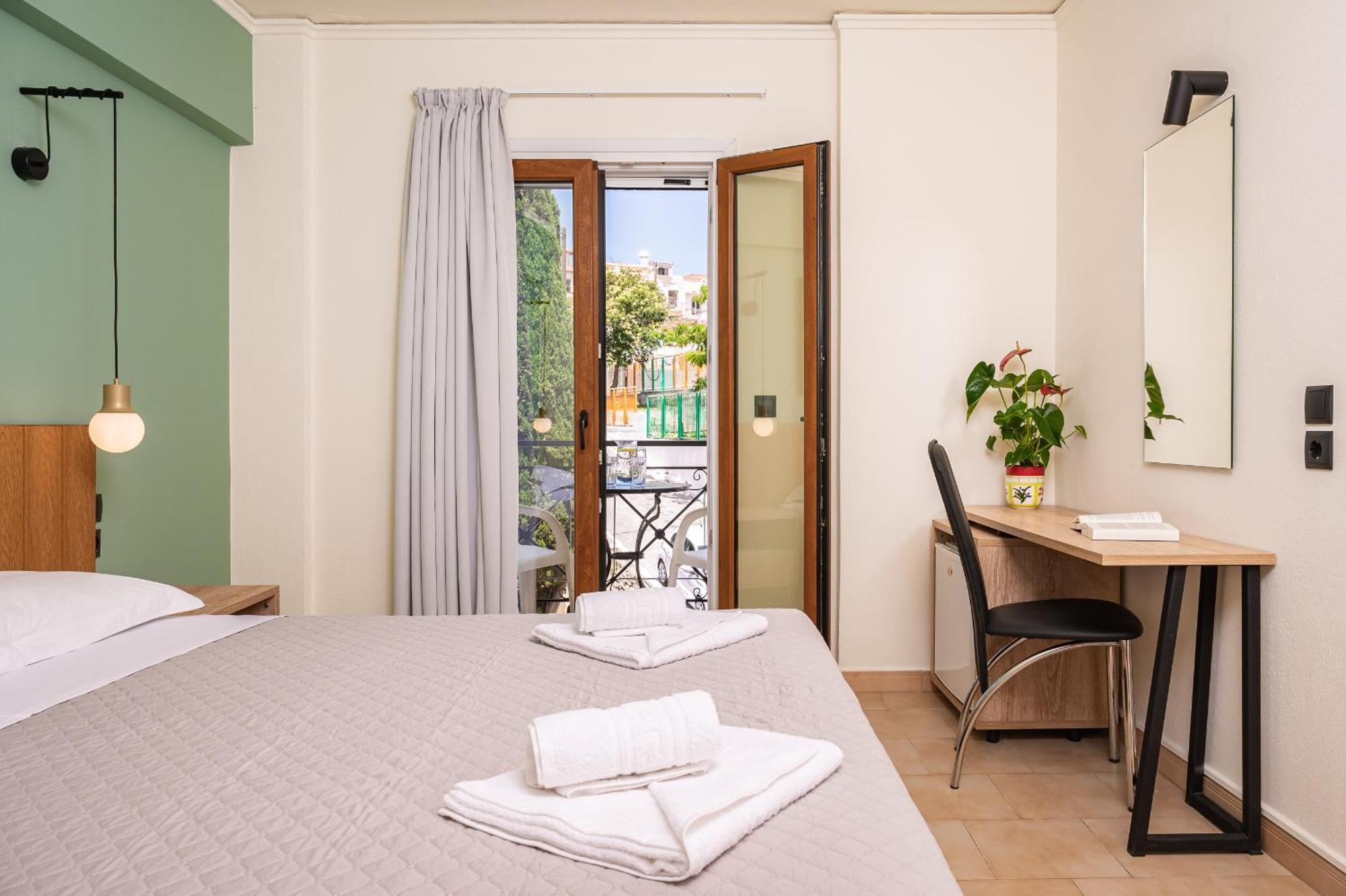 Emily Hotel Agia Paraskevi  Екстер'єр фото