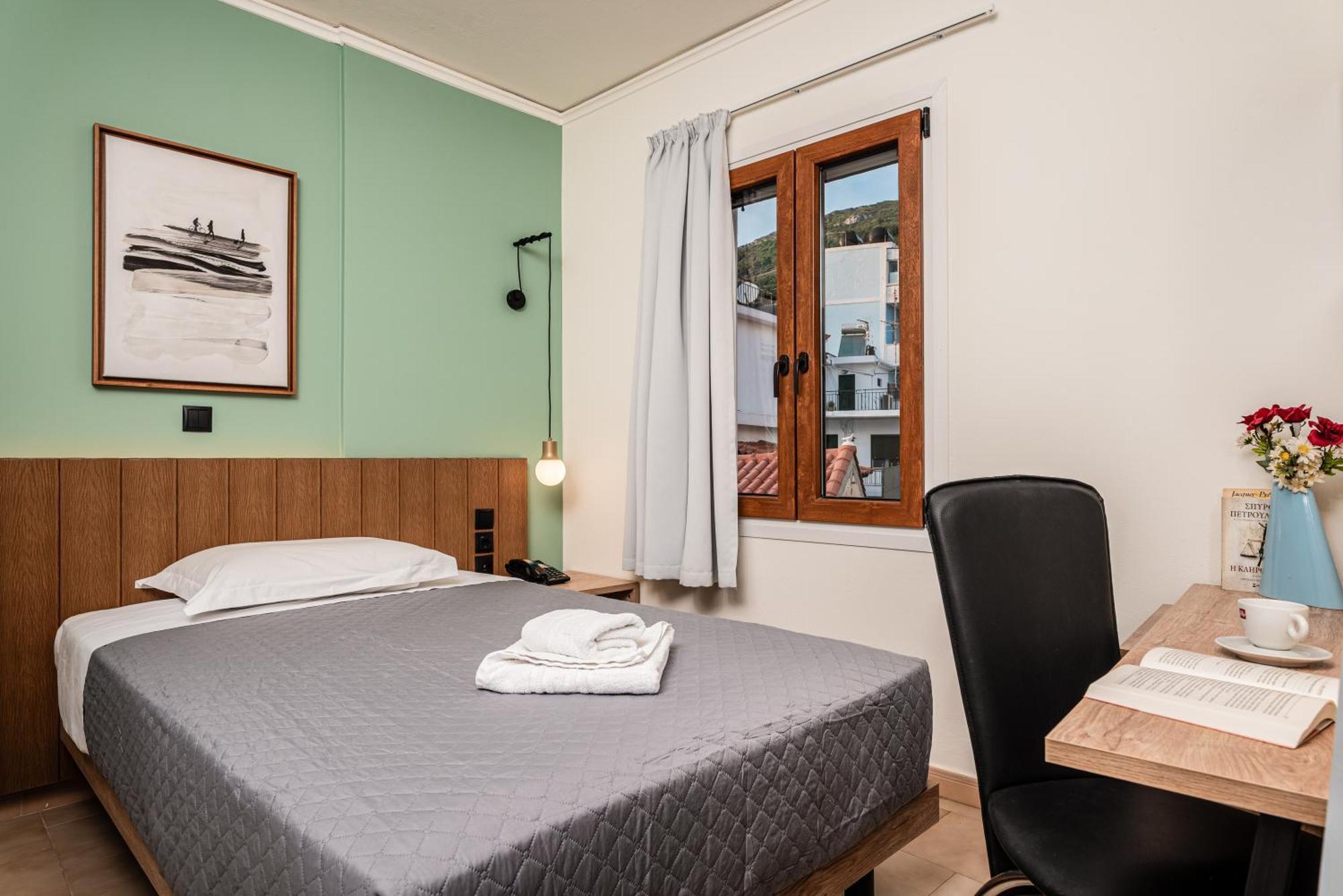 Emily Hotel Agia Paraskevi  Екстер'єр фото